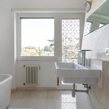 & Design * Rome
